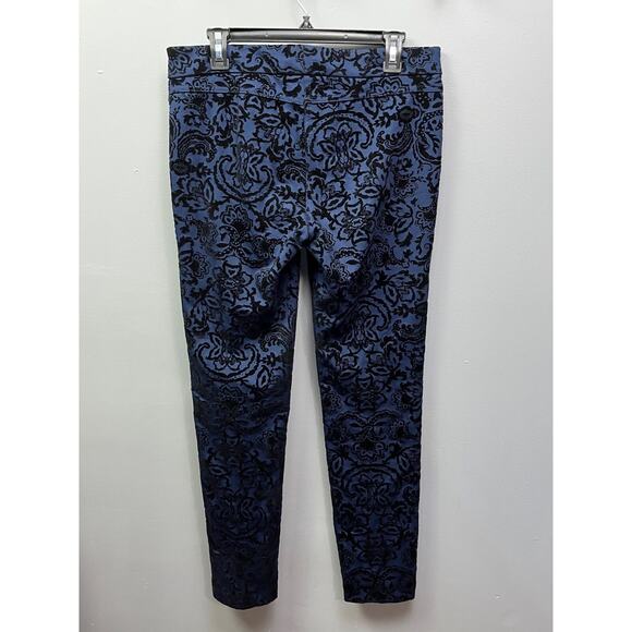 89TH & Madison blue/black floral embossed Pants Ladies size 8 - Picture 4 of 4